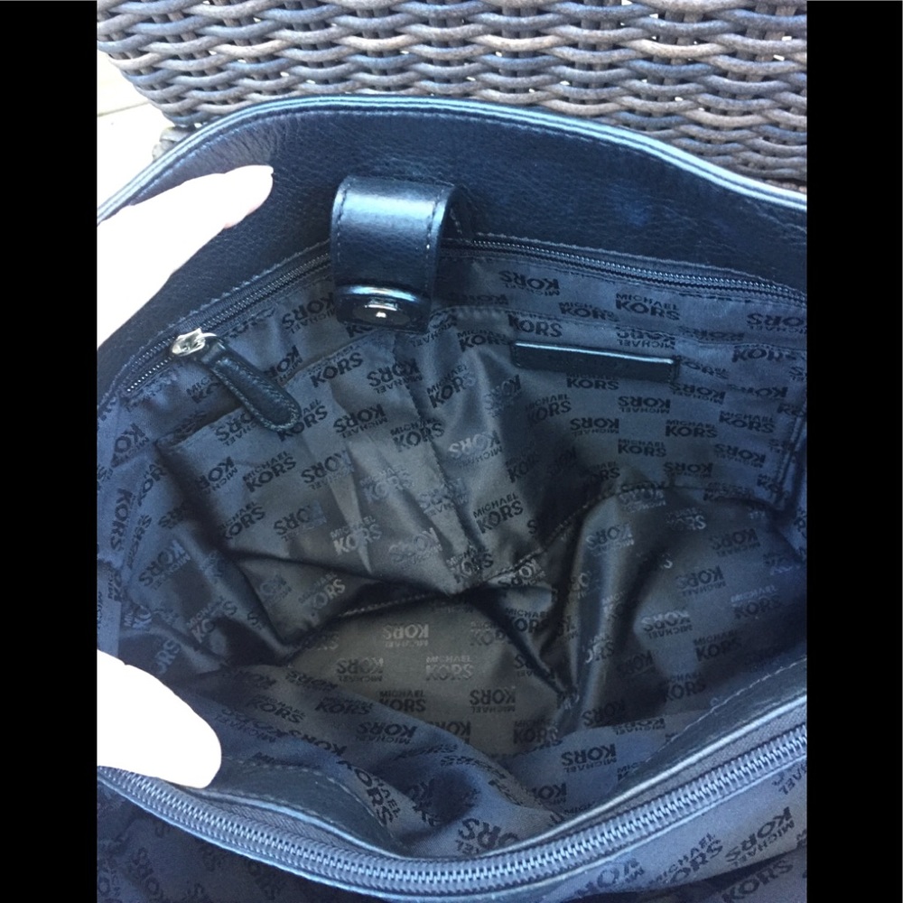 MICHAEL Michael Kors Black Leather Bag - Picture 7 of 9